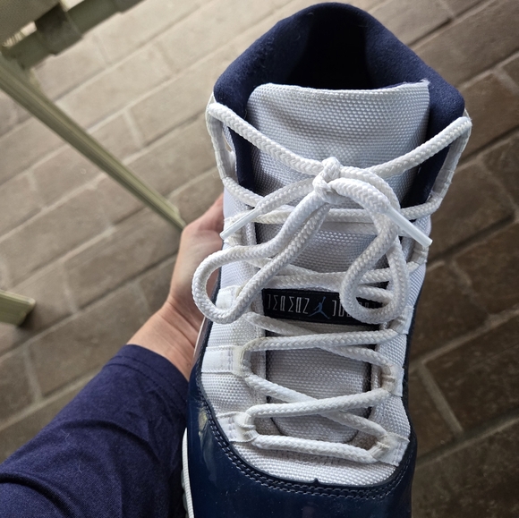 Jordan Athletic Shoes - White and Navy - Picture 7 of 8